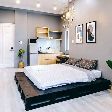Chilla Palace Homestay Ho Chi Minh City Bagian luar foto